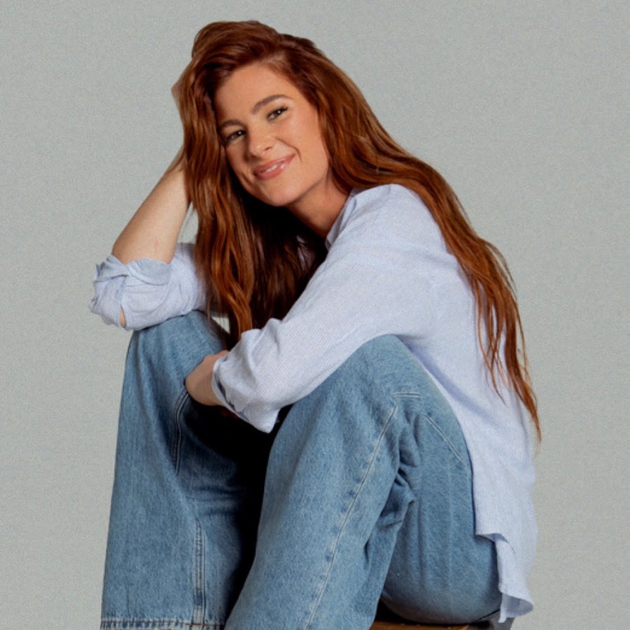 Riley Clemmons - Verified Artist